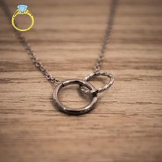 2 Interlocking Circles Necklace, Beautiful Necklace Gift for Sister, Sibling Gift, Matching Necklaces. The perfect present for your big or little sister. This Elder Sister Necklace symbolizes the unbreakable bond between siblings. A thoughtful Sister Birthday Gift or anytime surprise for Her. Show your love with this elegant piece. Specifications: Colours: Gold, Silver, Rose Gold Material: Titanium Steel Pendant: 2 Interlocking Circles Chain length: 41 + 5 cm. Gender: Female Occasions: Birthdays Sister Birthday Presents, Elder Sister, Interlocking Circle Necklace, Little Sister Gifts, Big Sister Gifts, Surprises For Her, Sibling Gifts, Sister Necklace, Gift Sister