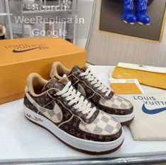 #shoes #shoesonline #streetstyle #footwear #womenfashion #footwears #shoeaddict #shoesonline #buyshoes #onlineshopping #smallbusiness Louis Vuitton Nike, Couple Sneakers, Replica Sneakers, Nike Casual, Replica Louis Vuitton, Retro Basketball Shoes, Lv Shoes, Nike Air Jordans, Louis Vuitton Shoes