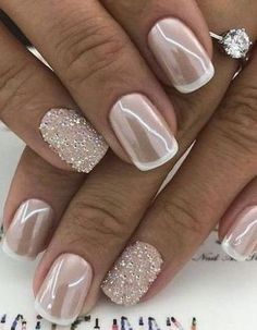 23 Idées pour Sublimer vos Ongles le Jour de votre Mariage 12 Nails Pictures, Bride Design, Pictures Wedding, Wedding Nail, Bride Nails, Nail Designs Glitter, Design Nail, Bridal Nails, Classy Nails