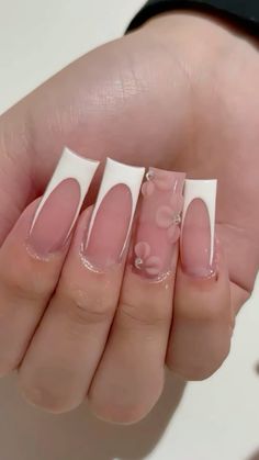 Casual Nails Acrylic Winter, Pink Nude Nails, White Frenchies, Nails Latina, Long Acrylic Nail Designs, Ombre Acrylic Nails, White Acrylic Nails, French Tip Acrylic Nails