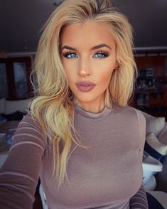 Makeup Tips For Blue Eyes, Mac Whirl, Jean Watts, Christmas Makeup Look, Hooded Eye Makeup, 3 Friends, Long Blonde, Christmas Makeup