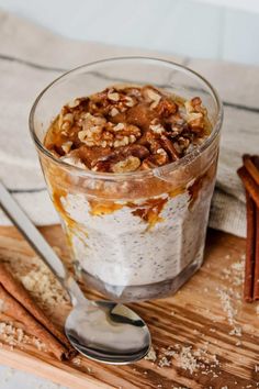 High Protein Oatmeal Recipes, Maple Brown Sugar Overnight Oats, Protein Oatmeal Recipes, Brown Sugar Overnight Oats, Overnight Oats High Protein, Balanced Nutritionist, High Protein Oatmeal, Filling Breakfast Recipes, Greek Yogurt Breakfast