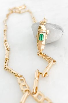 Tube Necklace from HOWL 18k yellow gold chain necklace Emerald clasp with hinged safety lock Length: 18" Each HOWL piece comes engraved with a serial number Made in Los Angeles Swim Jewelry, Tube Necklace, Back Jewelry, Ring Pendant Necklace, Yellow Gold Chain, Gold Chain Necklace, Pendant Earrings, Ring Necklace, Gold Chains