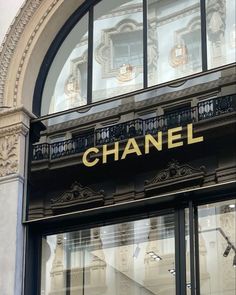 chanel luxury designer store Chanel Vision Board, Chanel Ambassador Aesthetic, Chanel Store Aesthetic, Chanel Mood Board, Reserved Aesthetic, Chanel Core, Luxury Shopping Aesthetic, Luxury Brand Aesthetic, Luxury Brands Aesthetic