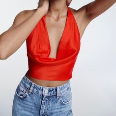 Never Worn Fitted Halter Neck Top For Fall, Zara Halter Neck Top For Night Out, Elegant Red Top For Evening, Elegant Red Tops For Evening, Elegant Red Evening Top, Red Fitted Halter Neck Top, Red Fitted Top For Evening, Fitted Red Halter Neck Top, Red Tops For Summer Party