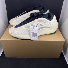 Brand New In Box Adidas Yeezy 700 V3 Azael Fw4980 Us Men’s Size 7 Uk 6.5 Eur 40 Deadstock Not Accepting Offers For This Item Li Ning Shoes, Adidas Yeezy 700 V3, Adidas Shoes Yeezy, Adidas Yeezy 700, Mens Yeezy, Adidas Yeezy 350, Yeezy 500, Yeezy 700, Yeezy Shoes