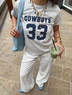 Monochromatic Blue Outfit, Baby Tees Y2k, Photo Outfit, Fitted Top, Blue Outfit, Casual Summer Outfit, 로고 디자인, Spring Outfits Casual, Fashion Killa