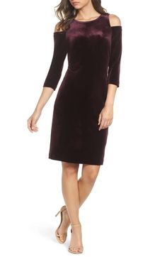 Trendy Velvet Dresses For The Holiday Party Season, 2017 Style Trendy Velvet Dress, Velvet Holiday Dress, Party Dress Inspiration, Velvet Party Dress, Maroon Dress