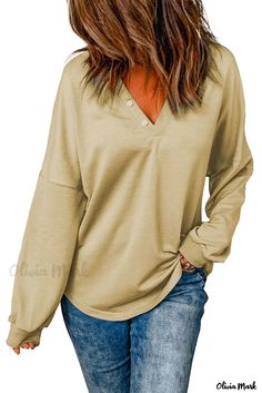 Olivia Mark - Top de manga larga de algodón con cuello de pico abotonado y diseño elegante Casual Split Neck V-neck Top For Fall, Casual V-neck Split Neck Top For Fall, Fitted Cotton Top, Button Clothes, Drop Sleeve, Tops Long Sleeve, Sleeve Detail, Olivia Mark, Cotton Tops