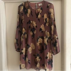 Brand New With Tags Bohemian Pleated Fall Dresses, Fall Bohemian Pleated Dress, Feminine Pleated Fall Dresses, Chic Fall Daywear Floral Dress, Chic Floral Dress For Fall Daywear, Chic Fall Floral Dress For Daywear, Mini Dress Long Sleeve, Aritzia Wilfred, Dress Long Sleeve