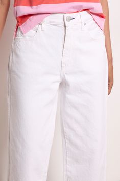 A relaxed leg brings effortless style to the Billie jean by AMO, featuring a mid-rise waist, white wash, and cotton denim fabric. The clean hems are cropped to the perfect ankle length for showing off your favorite footwear. White Mid-rise Summer Jeans, White Denim Jeans For Spring, Chic White Denim Jeans, White Straight Leg Jeans For Spring, White Denim Jeans With Frayed Hem, White Summer Jeans With Five Pockets, Trendy High Rise White Jeans, White Mid-rise Jeans For Spring, White Relaxed Fit Cropped Jeans With Tapered Leg