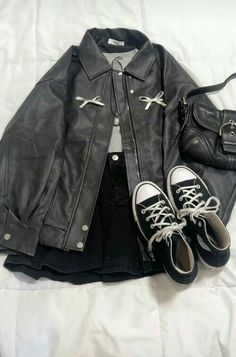 Masc Clothes Women, Acubi Outfits, Bed With Wardrobe, Looks Street Style, Grunge Goth, Mode Inspo