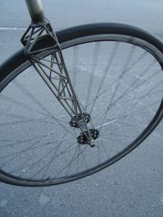 the spokes on this bike are clearly visible