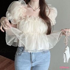 Qteee - Chiffon Short T-Shirt with Floral Print and Off-The-Shoulder Design Low Cut Blouses, Chiffon Shorts, Youth Clothing, Split Skirt, Pretty Blouses, Short T Shirt, Pink Print, Fast Fashion, Cute Tops