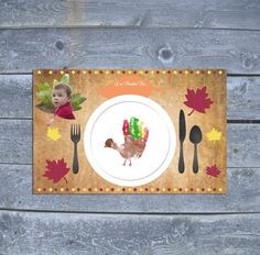 a place mat with a turkey on it