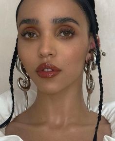 Fka Twigs, Mazzy Star, Ethereal Makeup, Christmas Makeup, Makeup Obsession, Pretty Makeup, Artistry Makeup, Aesthetic Makeup, Looks Style