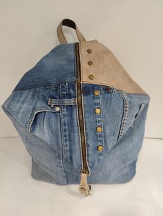 Onlyonepece patchwork backpack in denim and genuine leather MADE IN ITALY. The bag is handcrafted in the ONLYONEPEACE laboratory in Scandicci. You will receive this backpack photographed and not another..your backpack will be unique and unrepeatable..you can find other similar but not identical models. DIMENSIONS IN CM. 46X36X15 Casual Leather Bag With Patchwork, Casual Patchwork Backpack For Everyday Use, Everyday Use Standard Backpack With Patchwork, Standard Patchwork Backpack For Everyday Use, Everyday Patchwork Standard Backpack, Denim Patchwork Bag, Patchwork Backpack, Patchwork Bags, Denim Patchwork