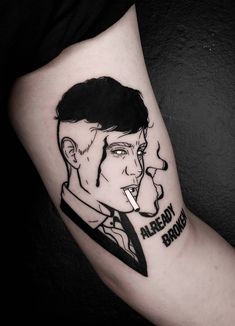 Tato Tradisional, 16 Tattoo, Forearm Band Tattoos, Small Tattoos For Guys, Thomas Shelby, New School Tattoo, Boy Tattoos, Black Ink Tattoos