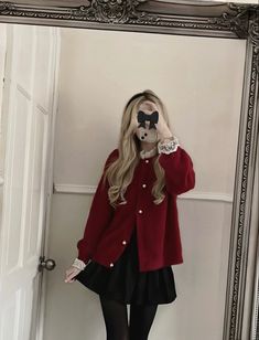 Preppy Asian Fashion, Red Coquette Christmas, Christmas Fancy Outfit, Red Outfits Winter, Christmas Coquette Outfit, Christmas Inspo Outfit, Christmas Dance Outfits, Coquette Work Outfit, Xmas Outfit Ideas