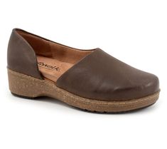 Add sleek style to your steps with these comfy cutout clogs that finish any look with modern sophistication. From Softwalk. Comfortable Closed Toe Clogs, Comfortable Clogs With Ortholite Insole, Comfortable Clogs With Removable Insole And Wedge Heel, Comfortable Clogs With Leather Footbed And Wedge Heel, Comfortable Clogs With Arch Support, Spring Ortholite Insole Slip-on Clogs, Brown Clogs With Arch Support For Spring, Modern Slip-on Clogs With Arch Support, Casual Clogs With Arch Support For Work