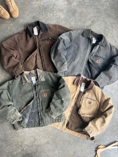 Carhartt Jacket Aesthetic, Vintage Jacket Aesthetic, Farming Outfits, Carhartt Jacket Outfit, Carhartt Detroit Jacket, Jacket Outfit Women