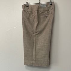 Nice Capri Pants. New With Tag. Size 8p. 13” Inseam Capri Pants, Capri, Womens Shorts, Pants, Women Shopping, Color, Trousers