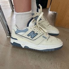 Women’s Size 6! Worn Once New Balance 550 White Blue, New Balance 550 Shoes, Nee Balance, New Balance 550 Outfit, New Balance Aesthetic, New Balance 550 White, New Balances, Shoes New Balance, Trendy Shoes Sneakers