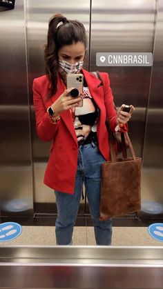 Running Errands Outfit, Looks Jeans, Christmas Outfit Ideas, Mommy Outfits, Bollywood Outfits, Outfit Primavera, Beige Outfit