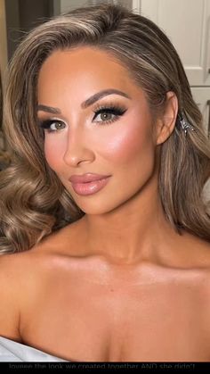 Wedding Makeup For Small Eyes Brides, Jojo Fletcher Bridal Makeup, Bridal Makeup Sunkissed, Black Tie Makeup Looks Blonde, Bridal Makeup For Hooded Hazel Eyes, Bridal Make Up Round Face, Snatched Wedding Makeup, Hen Do Makeup Ideas, Bridal Makeup Almond Eyes