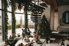 best christmas tree for allergies Elegant Christmas Table Settings, Simple Christmas Table Decorations, Christmas Table Settings Elegant, Simple Christmas Table, Christmas Table Napkins, Elegant Christmas Table, Christmas Table Setting Ideas, Christmas Dinner Table Settings, Best Christmas Tree