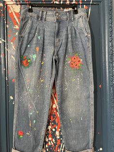 Hand painted Sonoma jeans. Baggy, high waisted, cropped jeans. Super cute!  Comes in sizes 10, 14 & 16 womens.  All new with tags and handpainted poppies by me, Jeanie Noble. All of my jeans have been laundered and sanitized before painting. After painting the design I apply a clear protective coat for longevity of the design. Trendy Baggy Cropped Jeans For Spring, Spring Cotton Tapered Cropped Jeans, Spring Cropped Tapered Cotton Jeans, Spring Tapered Cropped Cotton Jeans, Tapered Dark Wash Bottoms For Spring, Vintage Wide Leg Cropped Jeans For Spring, Spring Cropped Leg Tapered Jeans, Spring Medium Wash Tapered Jeans, Tapered Denim Blue Jeans For Spring