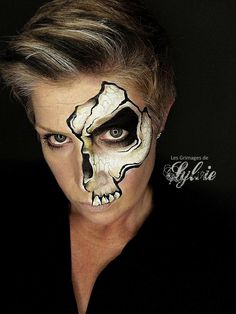 Halloween Face Paint For Adults, Halloween Face Paint Adult, Scary Face Painting, Creepy Face Paint, Scary Face Paint, Skeleton Face Paint, Adult Face Painting, Homemade Face Paints