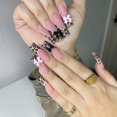 Pink Acrylic Nails Designs Rhinestones, Acrylic Nails Long Pink, Acrylic Nails Short Pink, Pink Acrylic Nails Almond, Pink Acrylic Nails Short, Pink Acrylic Nails Designs, Classy Pink Nails, Short Pink Acrylic Nails, Purple Acrylic Nails