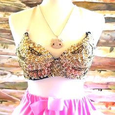 Vintage Genuine High End Loved Condition Gorgeous On Luxurious Glitz Sparkle & Shine Removable Clear Stretch Rubber Halter Neck Strap Fits 32" - 34" A/B Cup Has Stretch From Wear Comfy Beautifully Beading Thats Crafted By Hand Please View All The Pictures & Ask Questions Tysm Ships Now Exquisite No Issuea I Have Had This Forever Iconic Timeless Q Belly Dancer Bollywood High End Luxury Bra Top Hand Beads, Belly Dancer, B Cup, Belly Dancers, Dance Party, Bra Top, Neck Strap, Belly Dance, Hand Beading