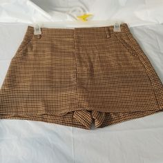 Nwt Skort Black And Brown Plaid. Smoke Free Home Waist 16 Length 14.25 Inseam On Short 2.25 Smoke Free Home Bundle In My Closet Up To 5 Lbs And Pay One Shipping Fee. If You Are New To Poshmark Use My Code Derekdylan2009 To Sign Up And Get $10.00 Off Your First Purchase In Anyone's Closet Thanks For Visiting My Closet. Trendy Brown Shorts For Workwear, Brown Shorts For Day Out In Fall, Trendy Brown Workwear Shorts, Fitted Brown Shorts For Fall, Fitted Brown Shorts For Workwear, Brown Plaid, Large Black, Black And Brown, Sign Up