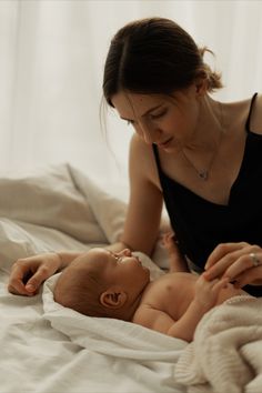 Мама и малыш Home Maternity Photography, Motherhood Photography, Newborn Lifestyle Session, Pregnancy Looks