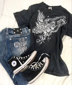 Elena Gilbert Outfit, Coquette Grunge Aesthetic, Trashy Clothes, Converse Vintage, Outfit Coquette, Twilight Bella, Girls Y2k, Coquette Grunge, Downtown Outfits