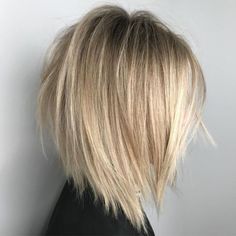 Inverted Ash Blonde Balayage Lob Inverted Long Bob, Medium Bob Haircut, Ash Blonde Balayage, Blond Balayage, Medium Bob Hairstyles, Hair Cute