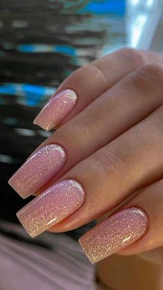 Glittery Square Acrylic Nails, Nude Sparkly Nails Square, Simple Glittery Nails, Christmas Nails 2023 Square, Birthday Nails 25, September Nails Square, Sparkly Square Nails, 40th Birthday Nails Design, Glittery Nails Ideas