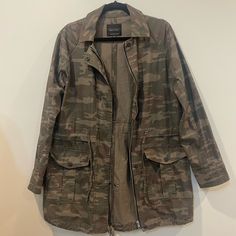 Sanctuary Oversized Camo Jacket. Size Medium. Zips And Has Buttons In Front, Also Can Synch In The Waist If Desired. Size Medium. Nwot. Camo Jacket, Camo, Jackets & Coats, Jackets For Women, Size Medium, Green, Women Shopping, Color