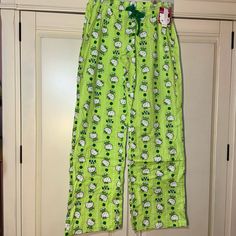 Old Navy Sanrio Hello Kitty St. Patrick’s Day Pajama Pants Size Medium New Women’s Size Medium New With Tags Hello Kitty St. Patrick’s Day Lucky Clover Print Sanrio Licensed Please View All Photos Before Purchasing. Cute Green Cotton Sleepwear, Green Cotton Sleep Pants, Green Relaxed Fit Sleepwear With Elastic Waistband, Green Sleep Bottoms With Elastic Waistband, Green Spring Sleep Bottoms, Green Long Pants Sleepwear For Lounging, Green Relaxed Fit Sleep Pants, Summer Green Bottoms For Sleepover, Green Sleepwear Long Pants For Sleepover