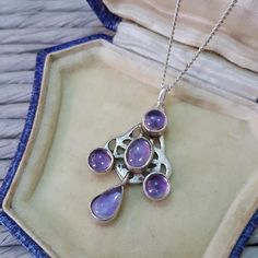 Beautiful  sterling silver vintage necklace with 18" chain (46cm), marked 925 The pendant measures 3.5cm x 1.7cm (bail included), elegant chandelier set with genuine amethyst gemstones, cabochon cut, beautiful lilac colour, a graceful piece of Faintly hallmarked 925, acid verified as sterling silver In very good condition Weight 6.1gr All gemstones have been fully tested All silver has been fully verified Jewellery box is for presentation purposes only Chandelier Set, Necklace Lock, Violet Vintage, Lilac Colour, Elegant Chandeliers, Lilac Color, Amethyst Pendant, Pendant Chandelier, Amethyst Gemstone