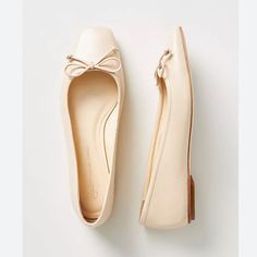 New Never Worn! Questions? Leave A Comment Below! Elegant Beige Flats With Square Toe, Elegant Beige Square Toe Flats, Shoes 2023, Future Dreams, Luxury Footwear, Summer Capsule Wardrobe, Leather Finish, Sophisticated Dress, Ballerina Shoes