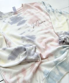 Super Soft Cotton Tops For Spring, Spring Super Soft Relaxed Fit Tops, Casual Tops With Name Print For Loungewear, Long Sleeve Tops For Mother's Day Loungewear, Family Matching Loungewear Tops With Relaxed Fit, Crew Neck Tops With Name Print For Loungewear, Crew Neck Top For Mother's Day Loungewear, Crew Neck Top For Loungewear On Mother's Day, Crew Neck Top For Loungewear