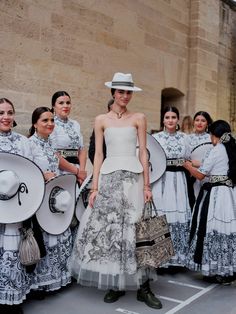 Dior Cruise 2019: Down Mexico Way Dior Tulle Skirt, Dior Fashion Show, Dior Skirt, Dior Collection, Cruise Collection, Christian Fashion