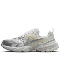 (WMNS) Nike V2K Run 'Metallic Silver' FD0736-104 V2k Run, Nike V2k, Basket Nike, Nike Air Max Plus, Air Max Plus, Nike Dunk Low, Nike Zoom, Nike Dunks, Air Max