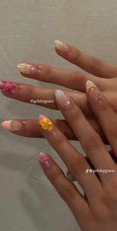 Gel Nail Designs Aesthetic, France Nails Ideas, Nail Inspo Real Nails, Holiday Nail Inspiration, Beach Nail Designs Coffin, Neon Nail Inspo Almond, European Summer Nails 2024, Summer Nail Flower Designs, Aesthetic Nails 2024