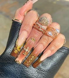 Gold Nail Charms, Gold And Brown Nails, Nail Designs Brown, Y2k Designs, Brown Nail