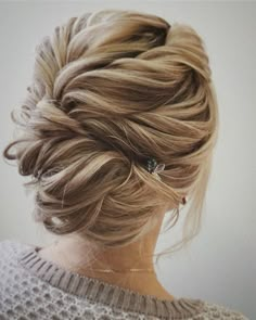 Updo Wedding Hairstyle http://shedonteversleep.tumblr.com/post/157435263418/more Gorgeous Braids, Wedding Braids, Wedding Hairstyles Bride, Penteado Cabelo Curto, Fancy Hairstyles, Wedding Hairstyles For Long Hair, Wedding Hair And Makeup, Great Hair, Bob Cut