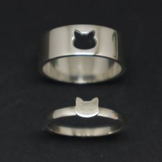 Introducing Cat Faces Promise Ring Jewelry Set.You will get a set of 2 rings. Please convo us your sizes for both rings after purchase.Base Material: 925 Sterling Silver Men Ring Depth: 7mm Women Ring Depth: 5mmMetal Stamped: 925Thickness: 1.5mmRing Size: We can make from US 4 - 14. We accept half-size. Please state after order.**************************************SPECIAL ANNOUNCEMENT 1. Please visit https://www.etsy.com/shop/yhtanaff for more designs.2. Subscribe our newsletter to receive a Co Cute Couple Rings, Ring For Couple, Bff Jewelry, Cat Faces, Promise Rings For Couples, Couple Set, Cat Lady Gift, Wolf Jewelry, 2 Rings